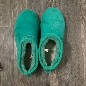 Mini uggs with stain size 7